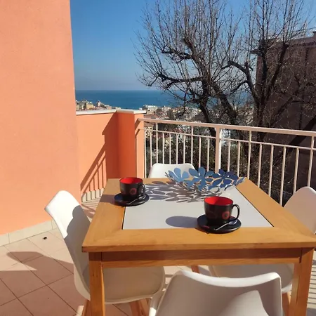 Hostdomus - Bellavista Pietra Ligure