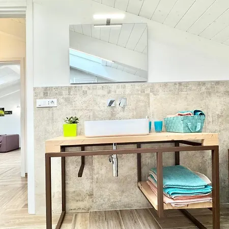 Hostdomus - Bellavista Apartment